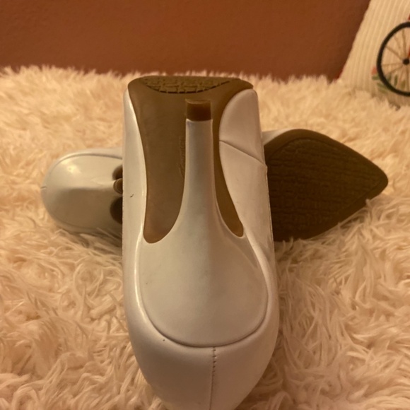 White Heels - Picture 6 of 9